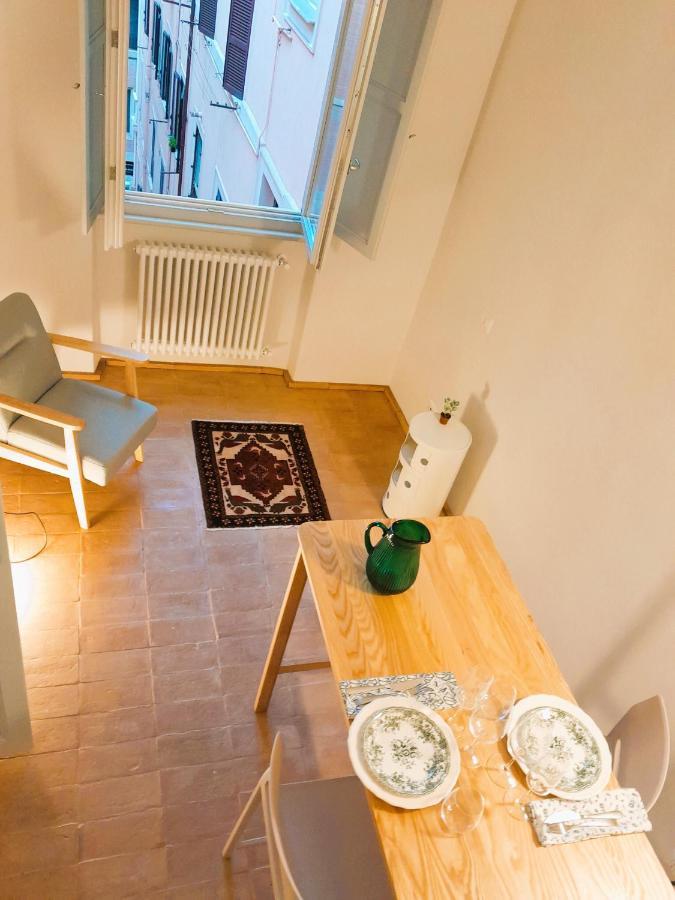 Maisonette Al Colosseo Рим Экстерьер фото